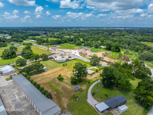 614 & 616 E Broussard Road, Lafayette, LA 70503
