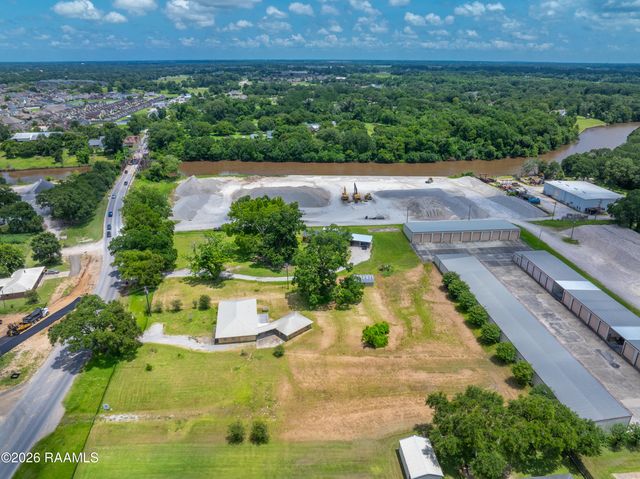 614 & 616 E Broussard Road, Lafayette, LA 70503