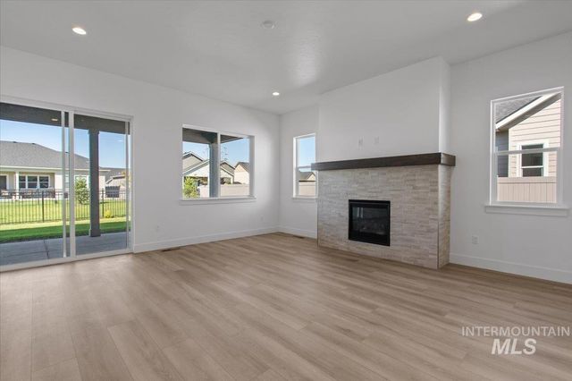 3611 S Anise Ave, Nampa, ID 83686