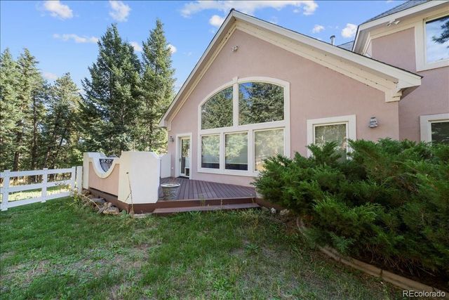 8111 S Homesteader Drive, Morrison, CO 80465