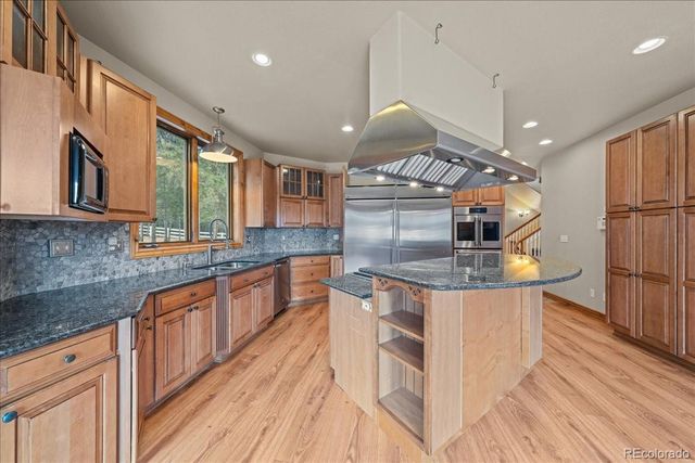 8111 S Homesteader Drive, Morrison, CO 80465