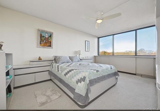 1 BAY CLUB Drive 6V, Bayside, NY 11360