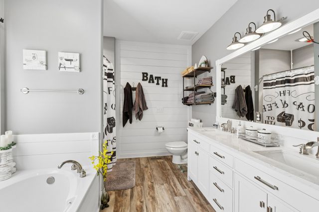 1035 Bending Chestnut Dr, Lebanon, TN 37087