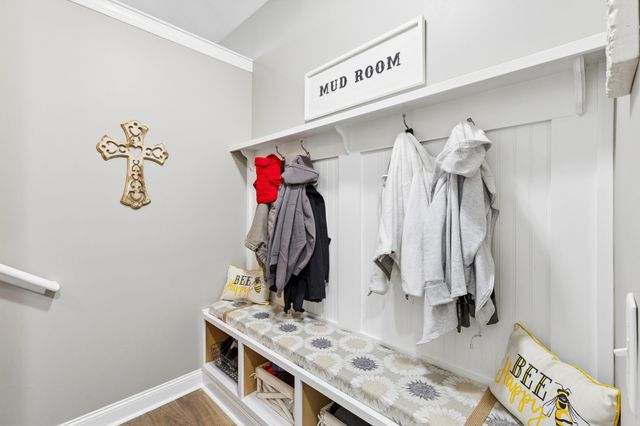 1035 Bending Chestnut Dr, Lebanon, TN 37087