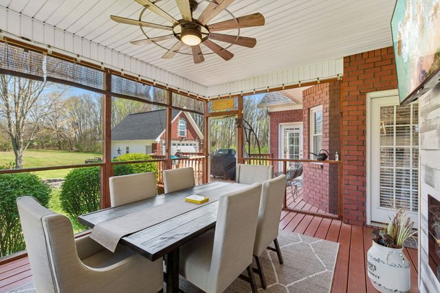 1035 Bending Chestnut Dr, Lebanon, TN 37087