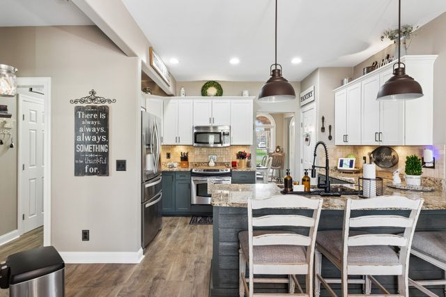 1035 Bending Chestnut Dr, Lebanon, TN 37087