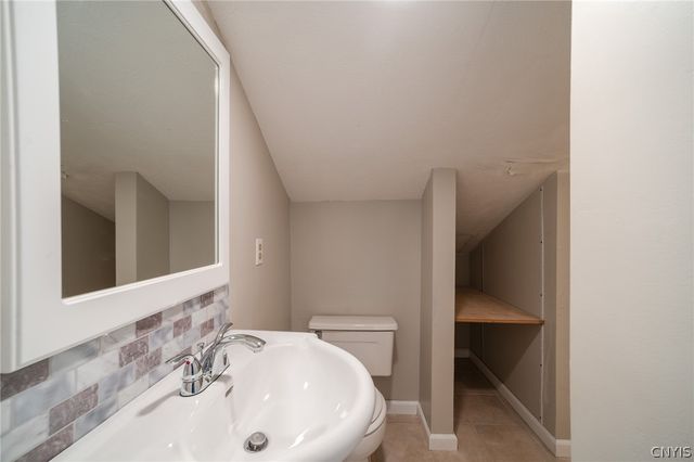 4300 Fay Road, Onondaga, NY 13219