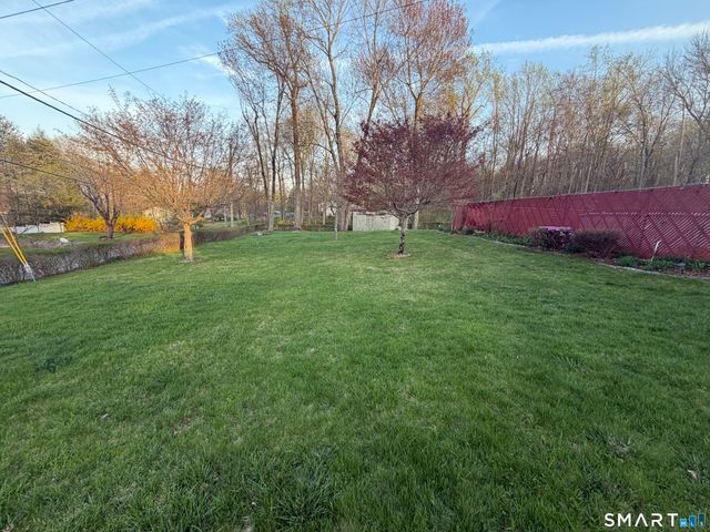 2 Ken Oaks Drive, Danbury, CT 06810