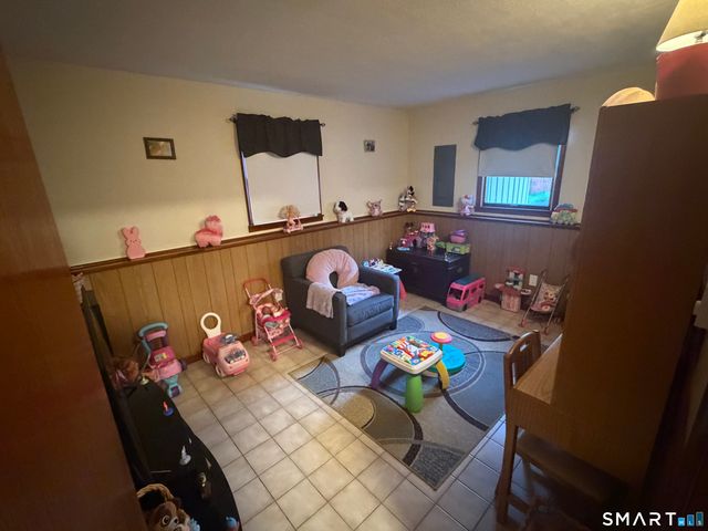 2 Ken Oaks Drive, Danbury, CT 06810
