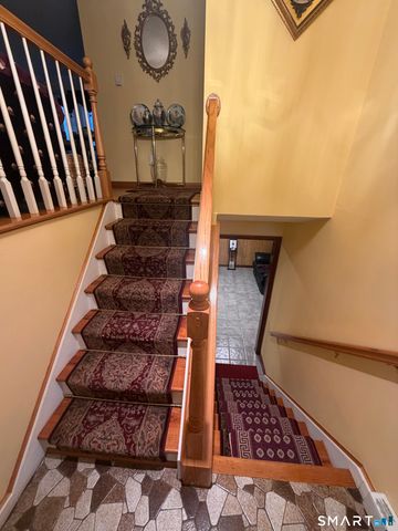 2 Ken Oaks Drive, Danbury, CT 06810