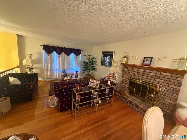 2 Ken Oaks Drive, Danbury, CT 06810