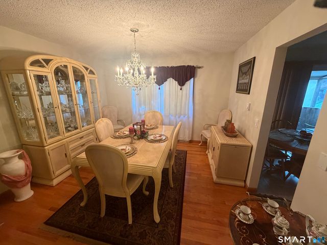 2 Ken Oaks Drive, Danbury, CT 06810