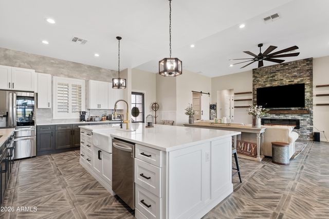 3562 E Aspen Court, San Tan Valley, AZ 85140