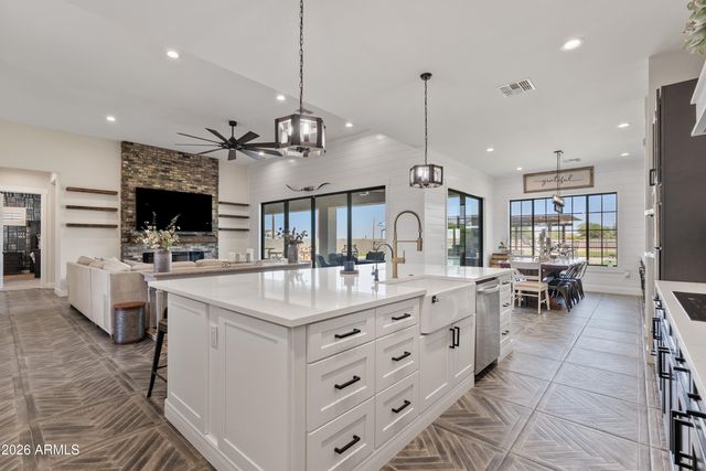 3562 E Aspen Court, San Tan Valley, AZ 85140
