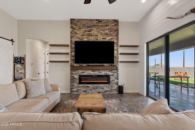 3562 E Aspen Court, San Tan Valley, AZ 85140
