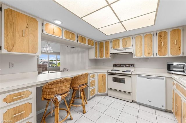 1705 Beach PKWY # 207, Cape Coral, FL 33904