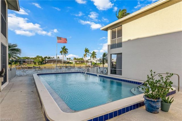 1705 Beach PKWY # 207, Cape Coral, FL 33904