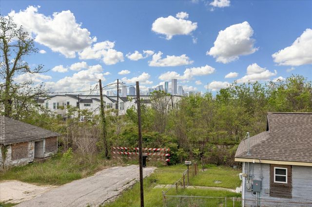 4209 Gunter Street, Houston, TX 77020