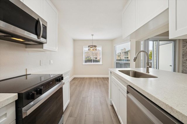 18800 Egret Bay Boulevard 907, Houston, TX 77058