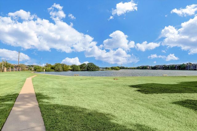 18800 Egret Bay Boulevard 907, Houston, TX 77058