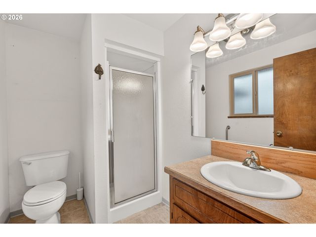 1908 Ne ORCHARD Ave, Mc Minnville, OR 97128