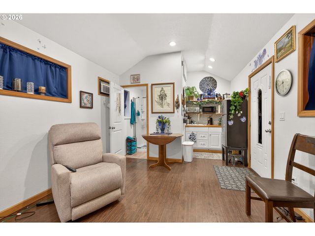 1908 Ne ORCHARD Ave, Mc Minnville, OR 97128