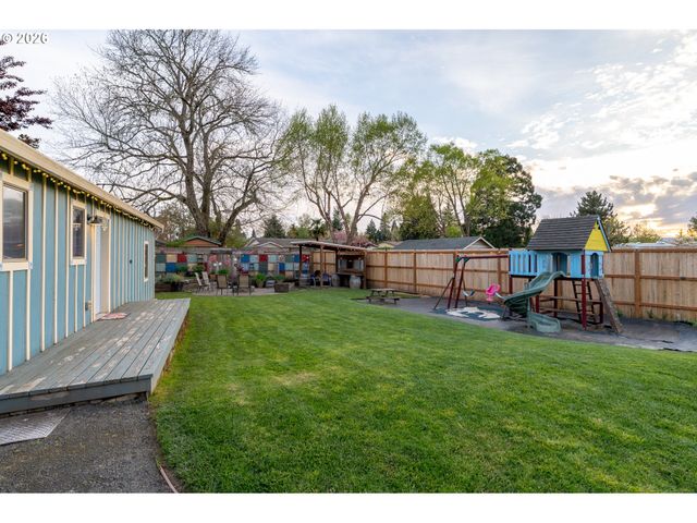 1908 Ne ORCHARD Ave, Mc Minnville, OR 97128