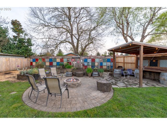 1908 Ne ORCHARD Ave, Mc Minnville, OR 97128