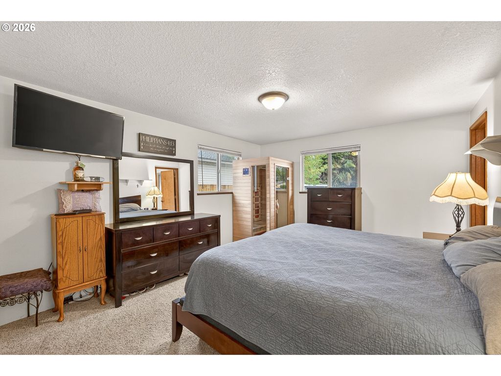 Image 10 of property listing at 1908 Ne ORCHARD Ave, Mc Minnville, OR 97128
