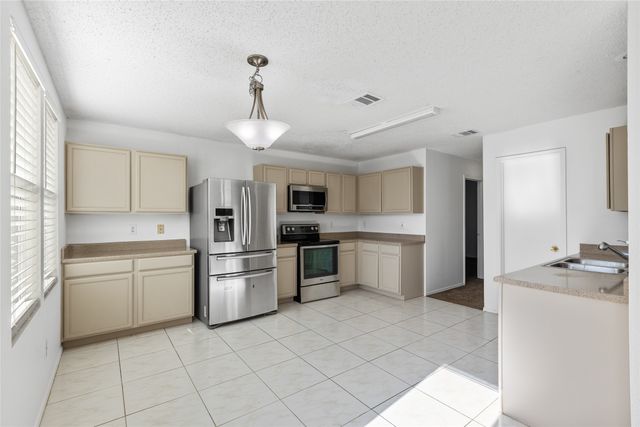 1628 Fieldstone Drive, Little Elm, TX 75068