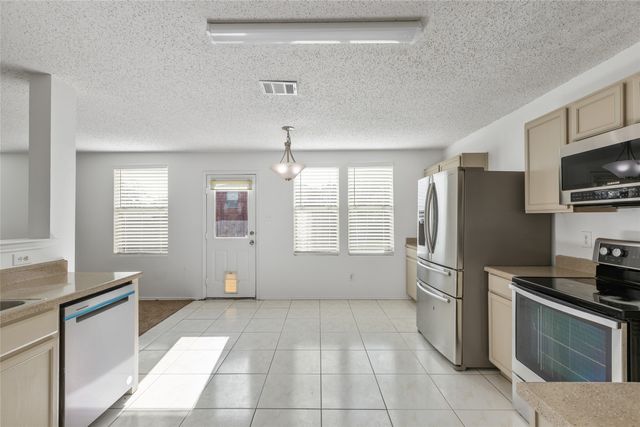 1628 Fieldstone Drive, Little Elm, TX 75068