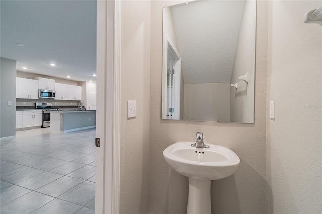5064 WHITE CHICORY DRIVE, Apollo Beach, FL 33572