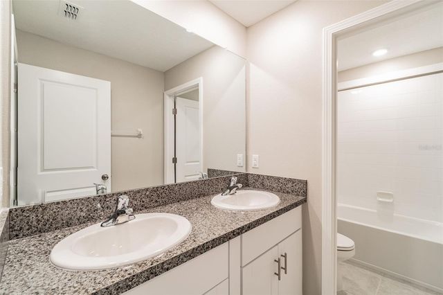 5064 WHITE CHICORY DRIVE, Apollo Beach, FL 33572