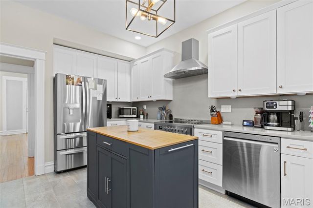 6117 Westminster Place, St Louis, MO 63112