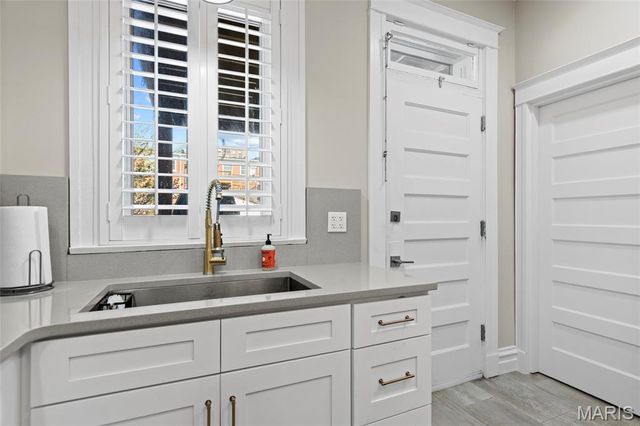 6117 Westminster Place, St Louis, MO 63112