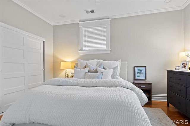 6117 Westminster Place, St Louis, MO 63112