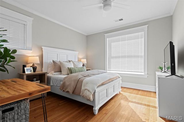 6117 Westminster Place, St Louis, MO 63112