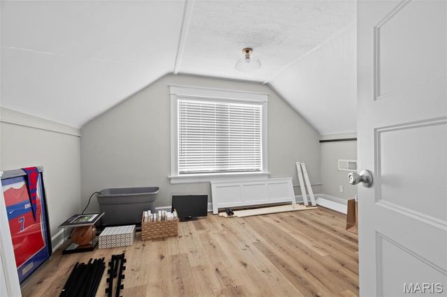 6117 Westminster Place, St Louis, MO 63112