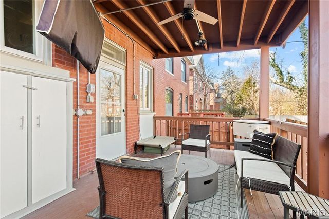 6117 Westminster Place, St Louis, MO 63112