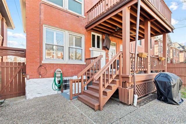 6117 Westminster Place, St Louis, MO 63112