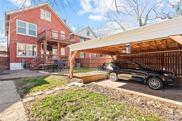 6117 Westminster Place, St Louis, MO 63112