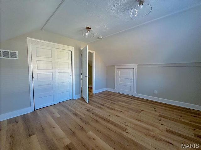 6117 Westminster Place, St Louis, MO 63112