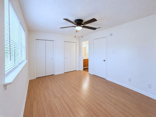 2011 Kirksey DR A, Austin, TX 78741