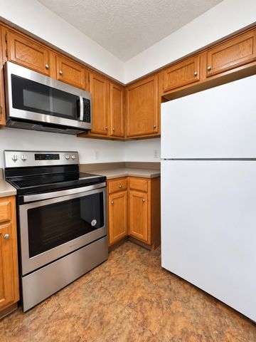 2011 Kirksey DR A, Austin, TX 78741