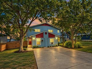 2011 Kirksey DR A, Austin, TX 78741