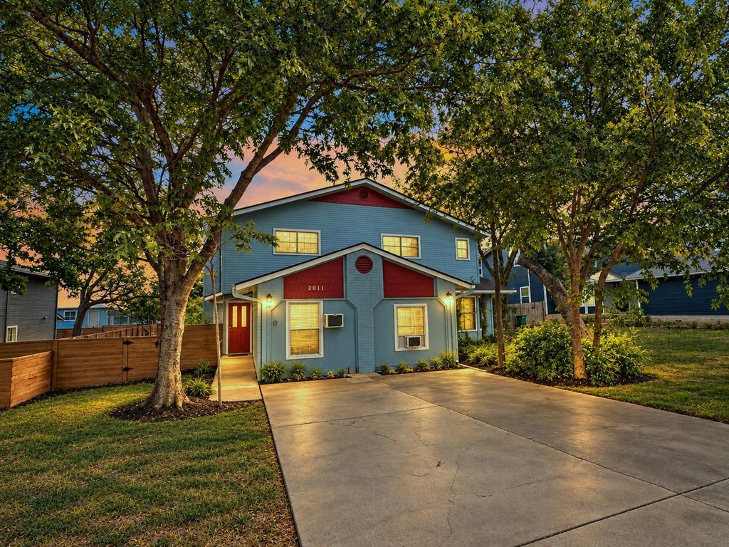 2011 Kirksey DR A, Austin, TX 78741