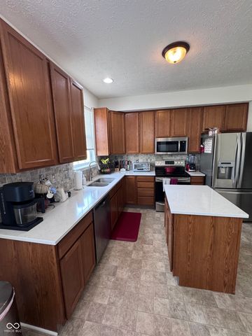 10530 Lookout Lane, Indianapolis, IN 46234