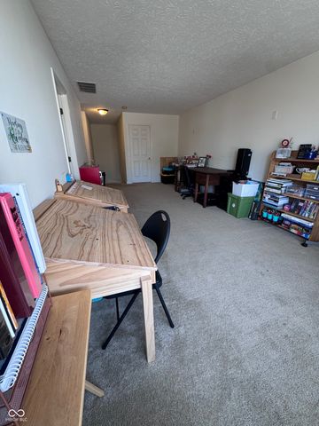 10530 Lookout Lane, Indianapolis, IN 46234