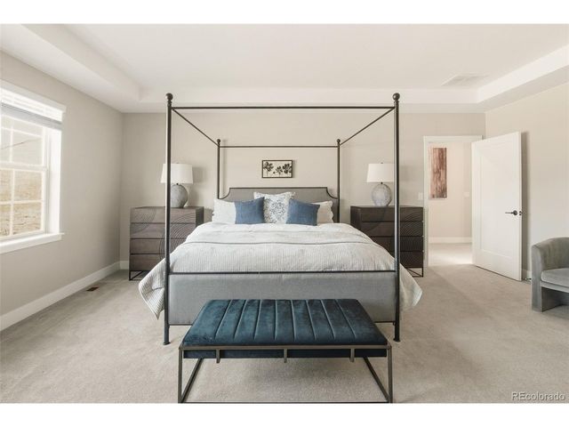 2105 S Poppy St, Lakewood, CO 80228