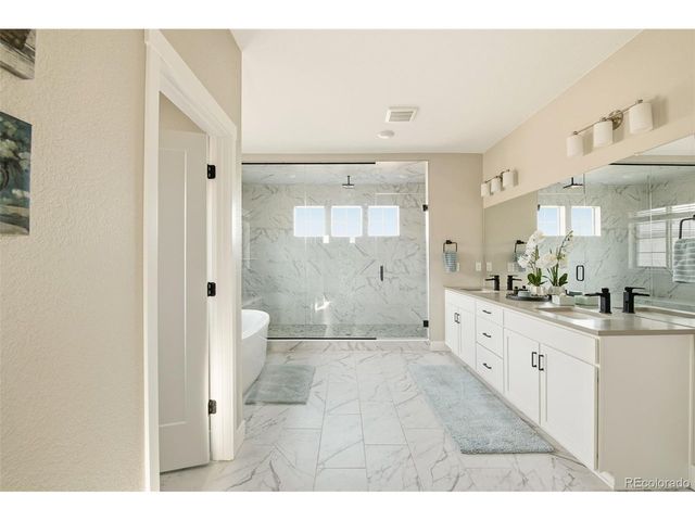 2105 S Poppy St, Lakewood, CO 80228